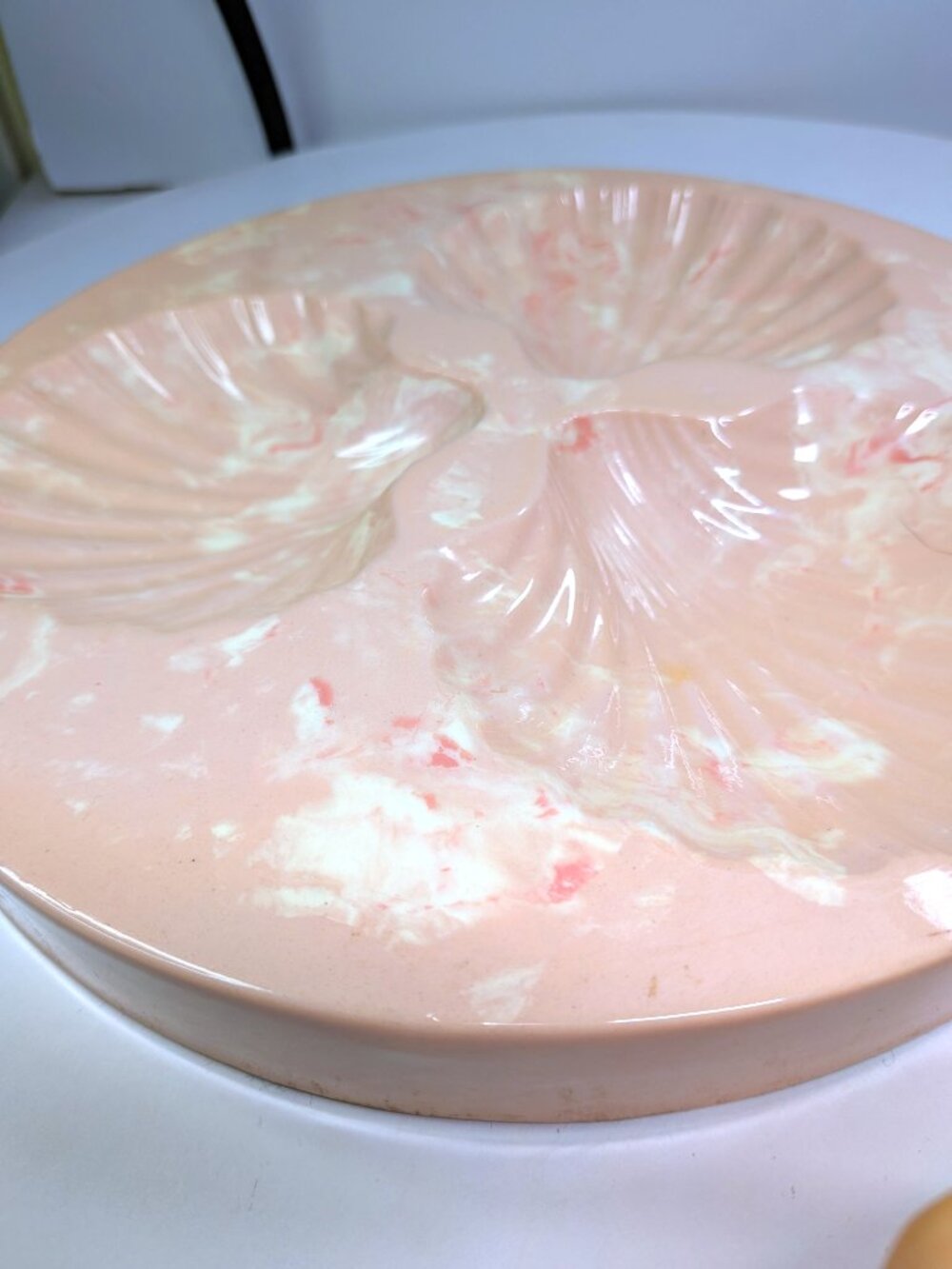 Vintage Mid-Century Style Faux-Marble Seashell Vanity/Trinket Dish Pink White